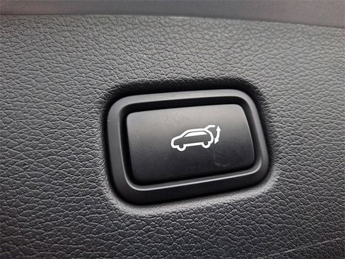 Used 2024 Hyundai Palisade SEL image 30