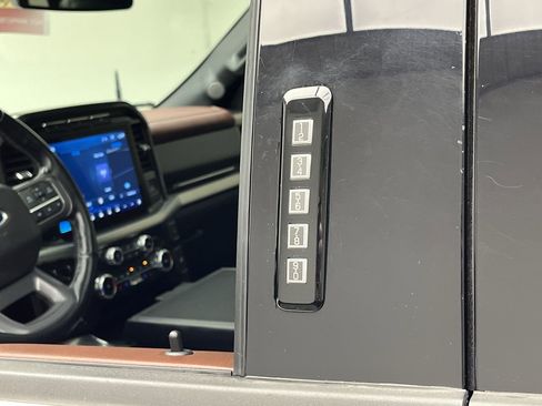 Used 2023 Ford F150 Lariat w/ Max Trailer Tow Package image 10