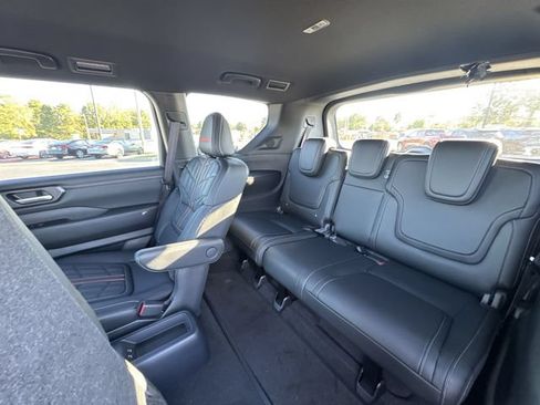 New 2026 Nissan Armada PRO-4X w/ Captain's Chari Seat Package AWD/4WD image 23