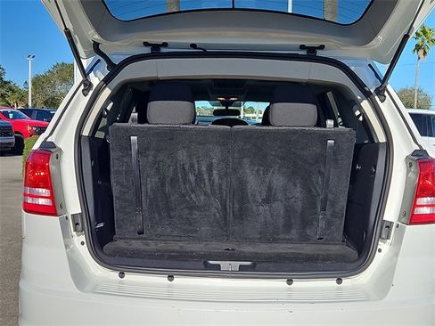 Used 2017 Dodge Journey SE w/ Flexible Seating Group image 6