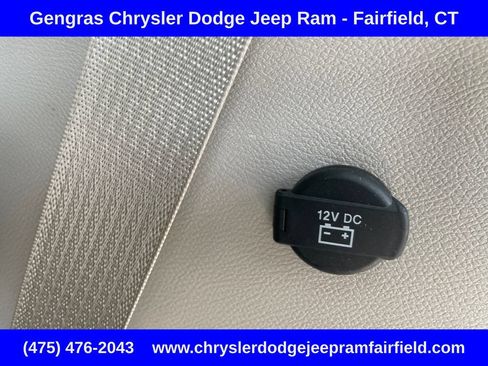 Used 2020 Chrysler Pacifica Touring-L Plus FWD image 36