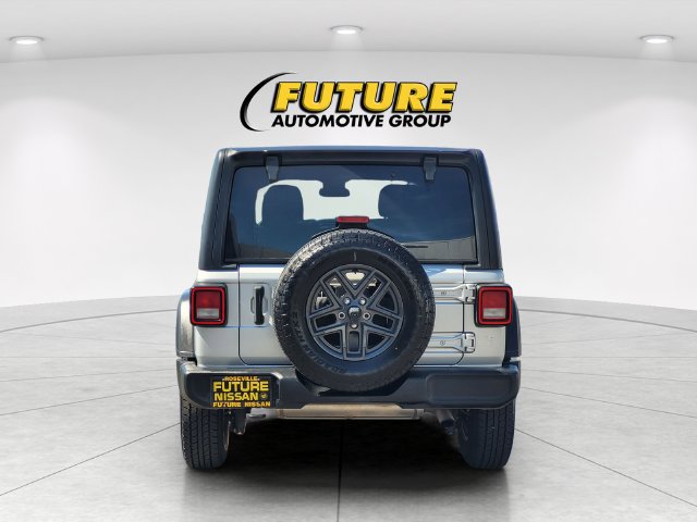 Used 2024 Jeep Wrangler Unlimited Sport AWD/4WD image 8
