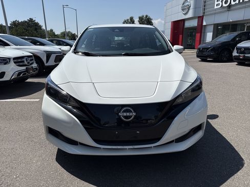 Certified 2025 Nissan Leaf S FWD image 2