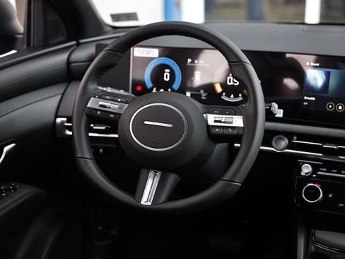 New 2026 Hyundai Tucson XRT image 13