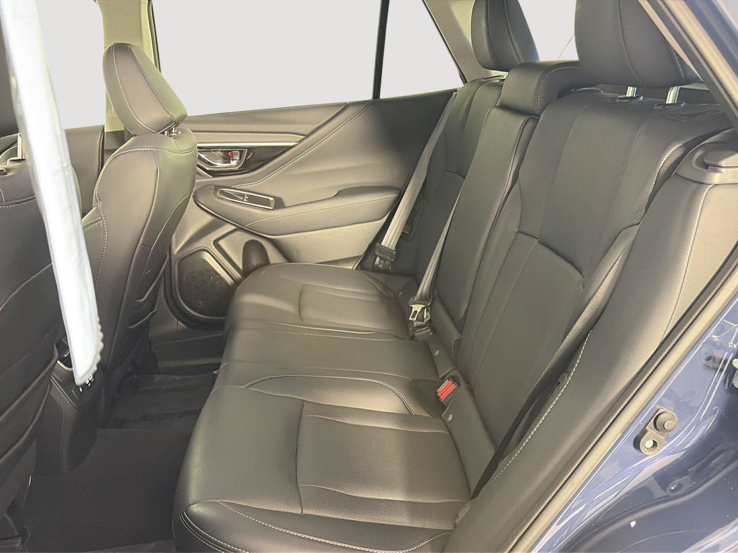 Certified 2024 Subaru Outback Limited AWD/4WD image 17