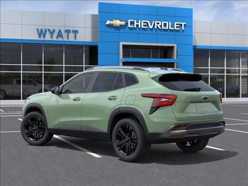 New 2026 Chevrolet Trax ACTIV w/ Driver Confidence Package FWD image 3