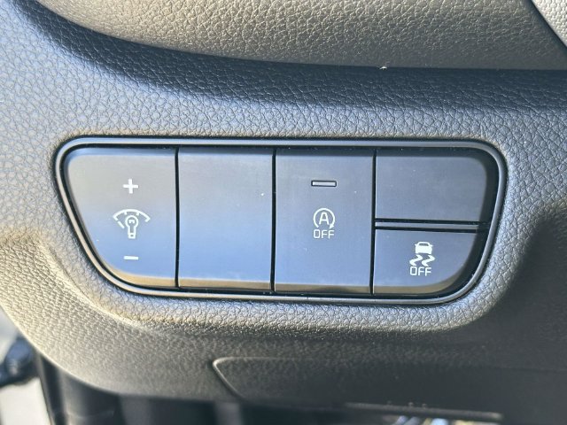 Used 2024 Kia Seltos LX AWD/4WD image 14