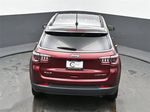 Used 2022 Jeep Compass Limited image 42