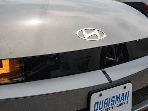 New 2025 Hyundai Ioniq 5 SEL image 10