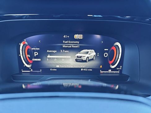 New 2026 Nissan Pathfinder Platinum w/ Accent Package FWD image 24