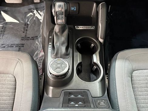Used 2023 Ford Bronco Outer Banks AWD/4WD image 40