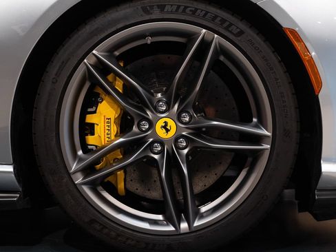 Certified 2023 Ferrari 812 GTS RWD image 13
