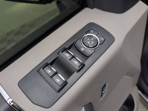 Certified 2019 Ford F150 XLT image 39