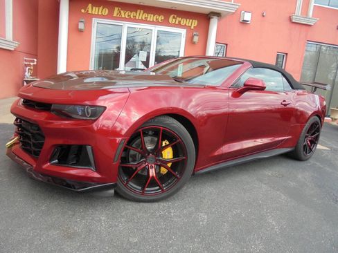 Used 2017 Chevrolet Camaro LT RWD image 55