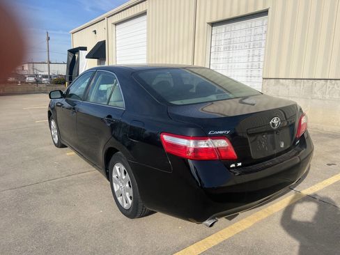 Used 2007 Toyota Camry LE image 2