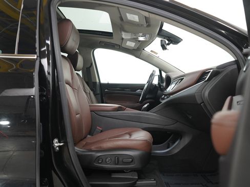 Used 2020 Buick Enclave Avenir w/ Avenir Technology Package image 10