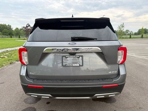 Used 2023 Ford Explorer XLT w/ Equipment Group 202A AWD/4WD image 8