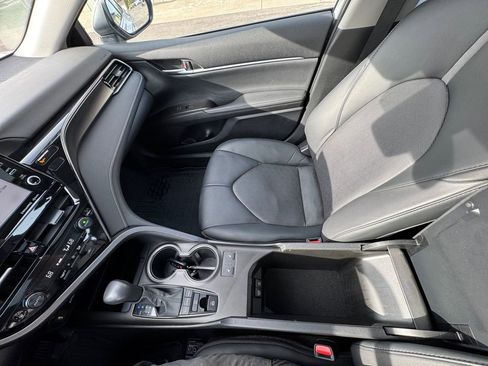 Used 2023 Toyota Camry XSE w/ Cold Weather Package image 17