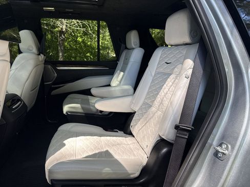 Used 2025 Cadillac Escalade Sport Platinum w/ LPO, Floor Liner Package AWD/4WD image 14