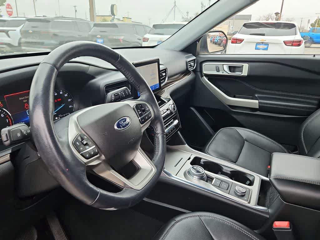Used 2022 Ford Explorer Limited w/ Hybrid Equipment Group 310A AWD/4WD image 10