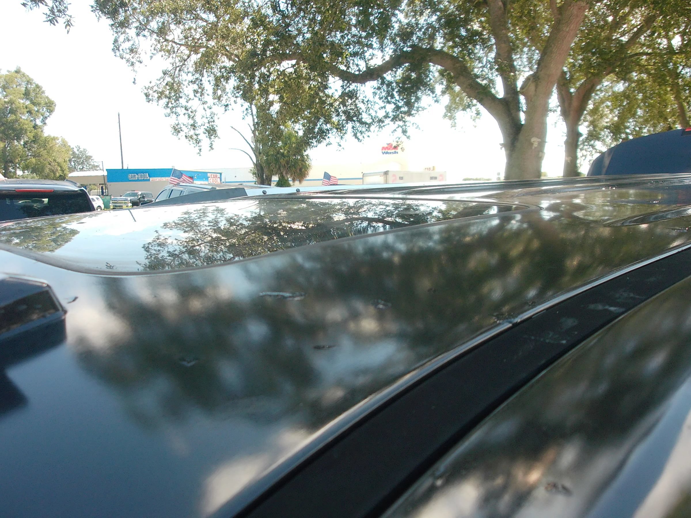 Used 2015 Chevrolet Suburban LTZ RWD image 16