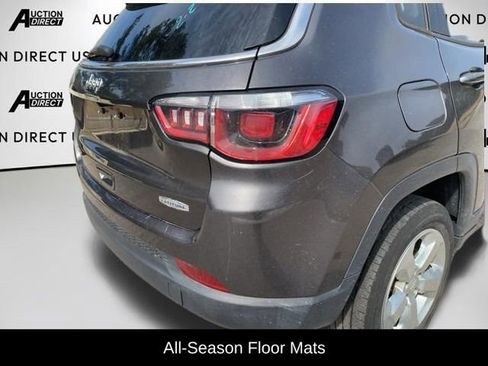 Used 2019 Jeep Compass Latitude w/ Cold Weather Group image 9