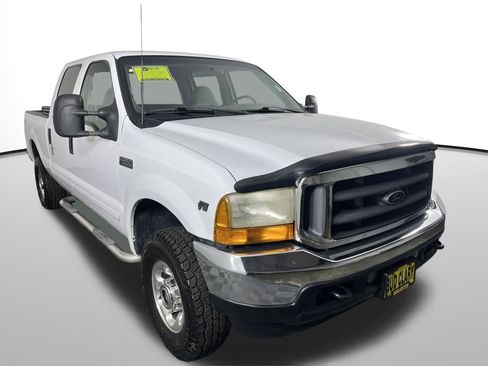 Used 2001 Ford F250 XLT image 3