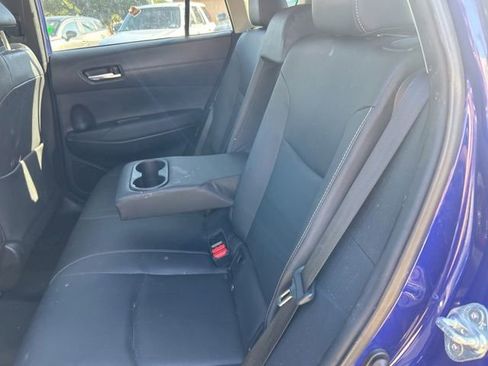 Used 2023 Toyota Corolla Cross XLE w/ Convenience Package FWD image 11
