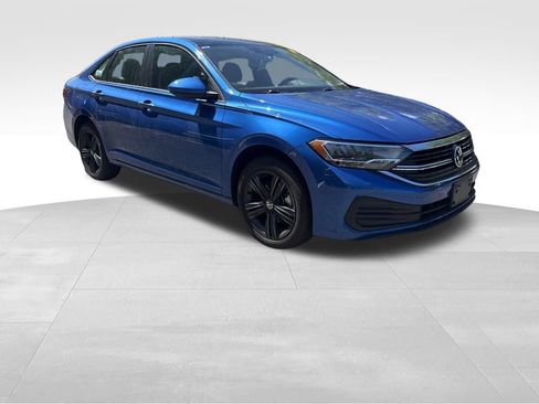 Used 2023 Volkswagen Jetta SE FWD image 10