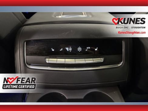 Used 2021 Cadillac Escalade Sport Platinum image 42