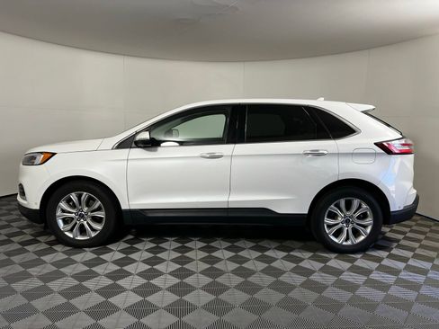 Used 2020 Ford Edge Titanium w/ Equipment Group 301A image 8