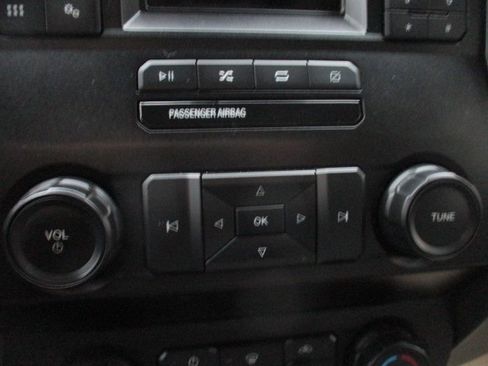 Used 2020 Ford F350 XL w/ Power Equipment Group image 16