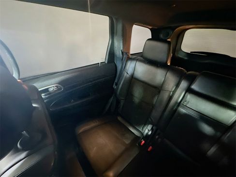 Used 2019 Jeep Grand Cherokee Altitude image 12