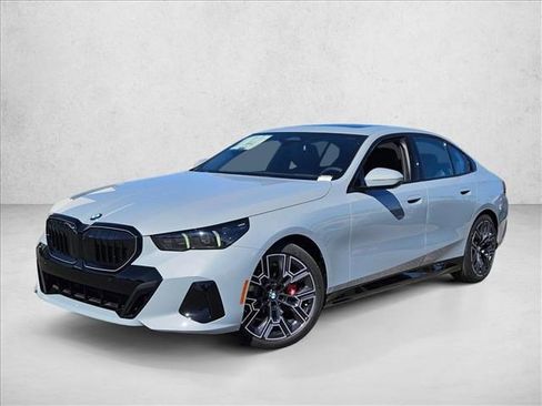 New 2026 BMW 530i w/ M Sport Package RWD image 1