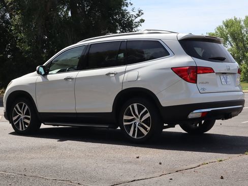 Used 2016 Honda Pilot Touring image 7