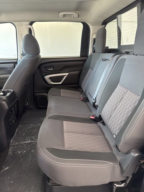 Certified 2024 Nissan Titan SV w/ SV Convenience Package RWD image 19