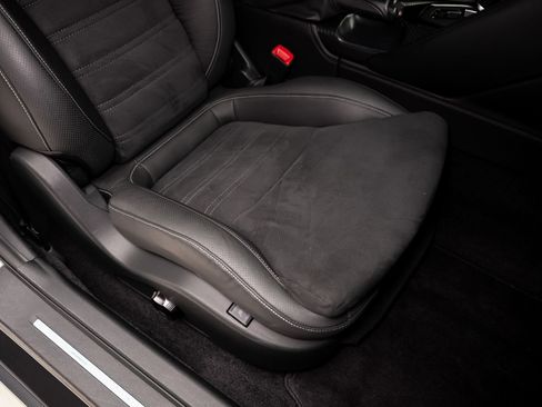 Used 2019 Nissan GT-R Premium AWD/4WD image 66