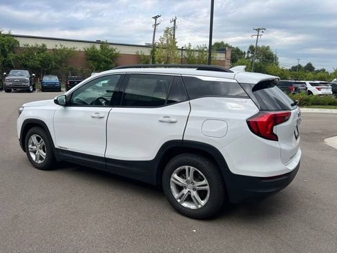Used 2020 GMC Terrain SLE w/ Driver Convenience Package FWD image 5