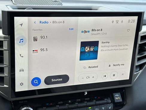 Used 2025 Toyota Tundra Limited image 21