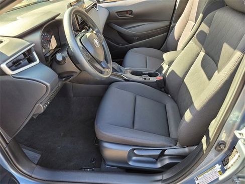 Used 2025 Toyota Corolla LE image 9