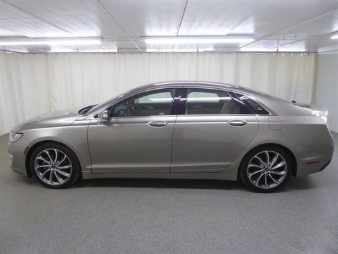 Used 2019 Lincoln MKZ Reserve w/ Reserve Plus Package image 4