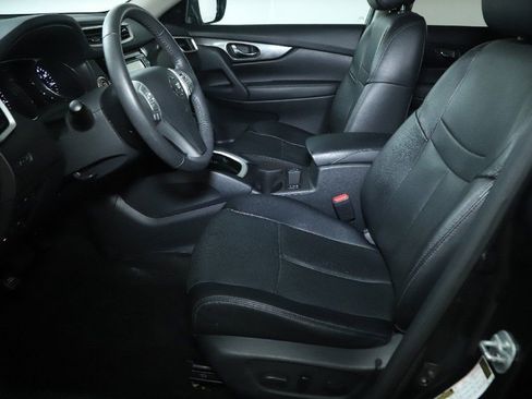 Used 2016 Nissan Rogue SL w/ SL Premium Package image 19