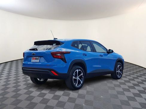Used 2024 Chevrolet Trax RS w/ Driver Confidence Package FWD image 5