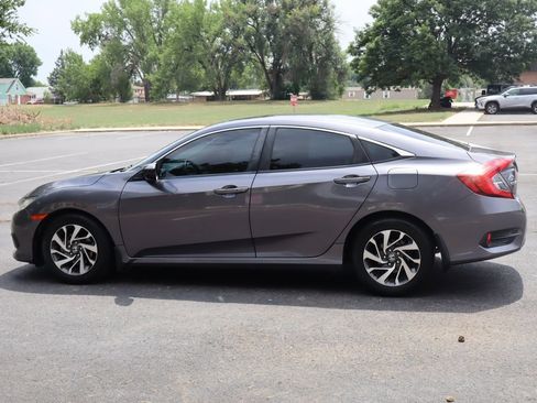 Used 2016 Honda Civic EX image 8