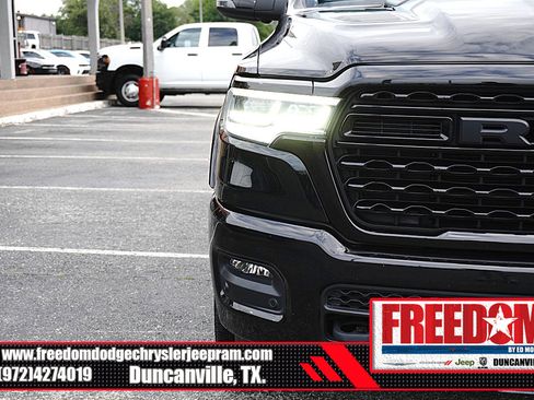 Used 2025 RAM 1500 Limited AWD/4WD image 44