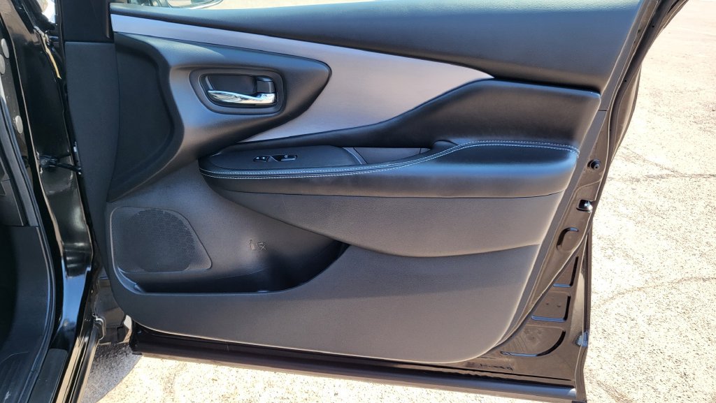 Used 2023 Nissan Murano SV w/ SV Midnight Edition Package FWD image 18