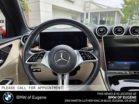 Used 2024 Mercedes-Benz GLC 300 4MATIC image 22