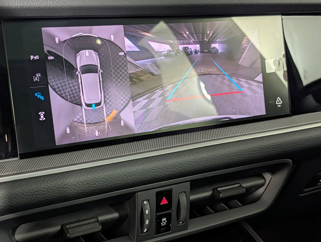 Certified 2026 Porsche Cayenne AWD/4WD image 27