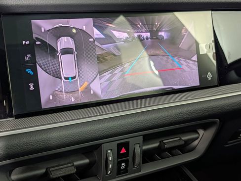 New 2026 Porsche Cayenne image 27