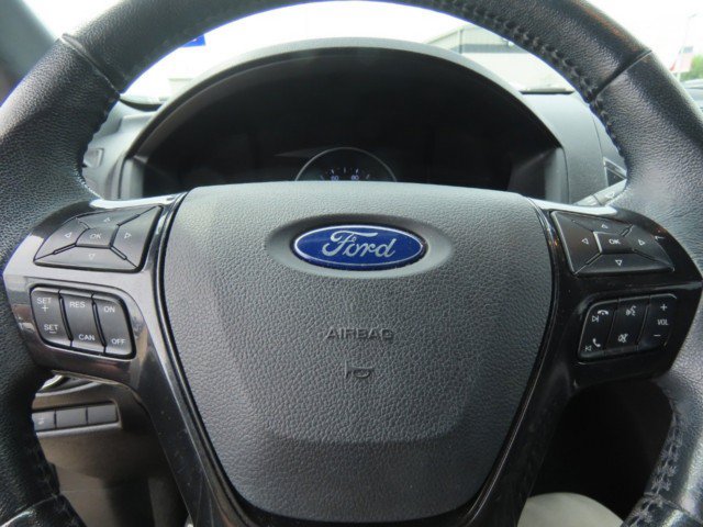 Used 2018 Ford Explorer XLT w/ Equipment Group 202A FWD image 26